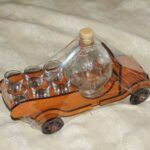 Pálinkás Autó Fából Ajándék Készlet Gravírozással IS