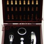 Sakkos Ajándék Készlet Boros Kellékekkel