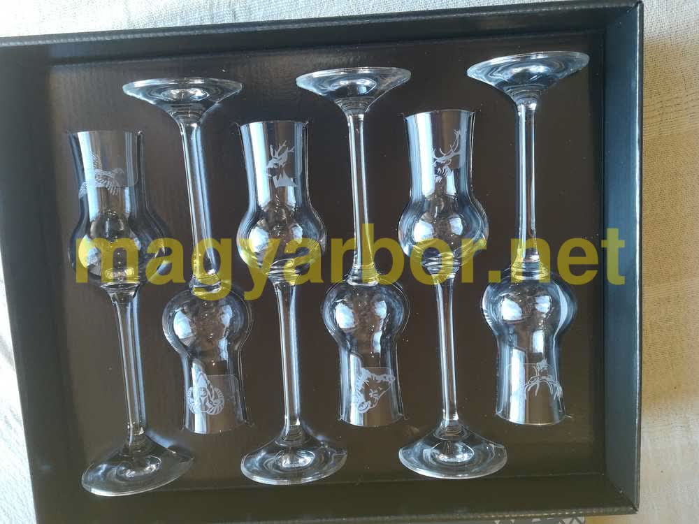 6db-os Vadászos Pálinkás Pohár Készlet Díszdobozban, Vadállatos Gravírozással