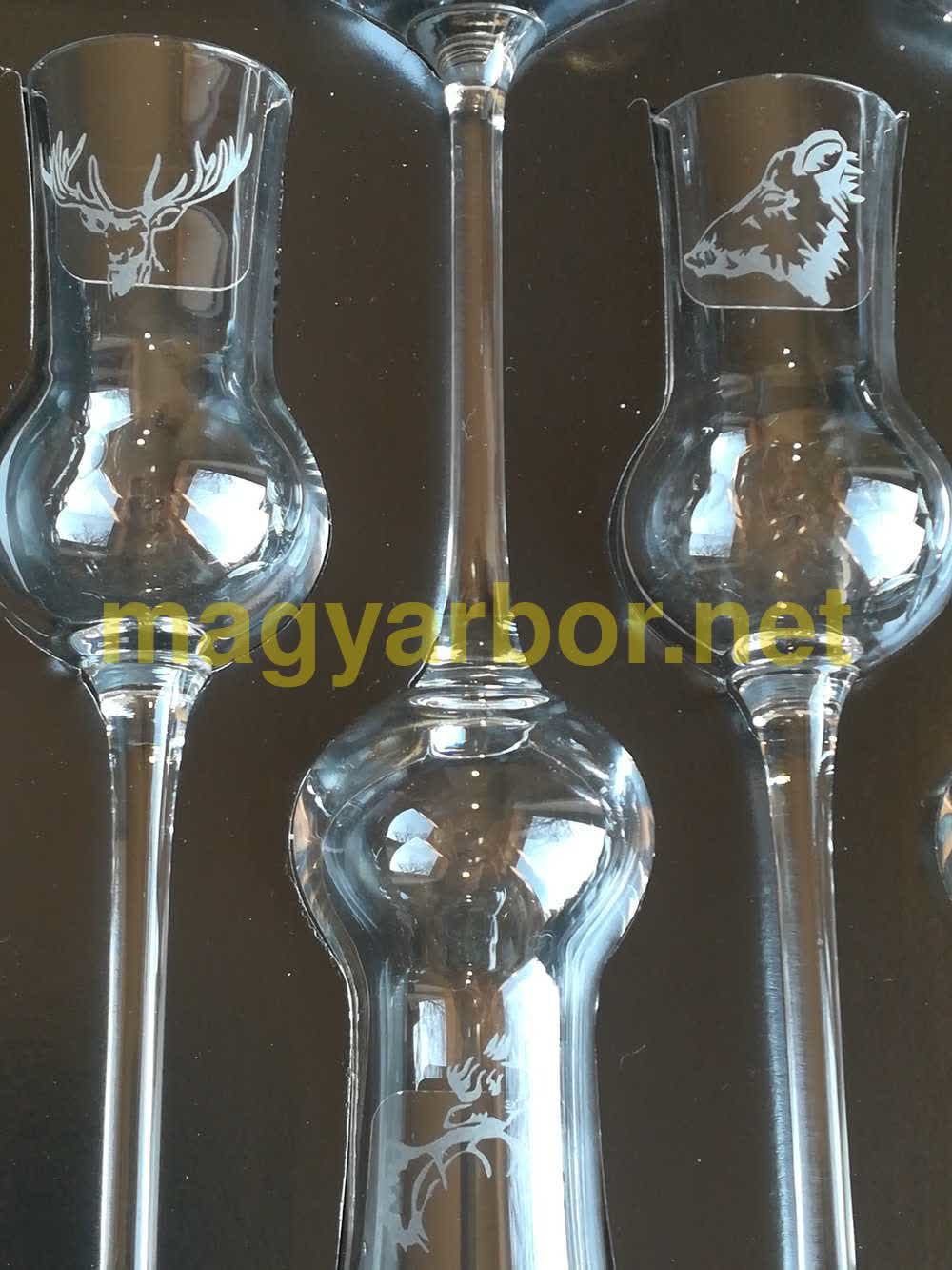 6db-os Vadászos Pálinkás Pohár Készlet Díszdobozban, Vadállatos Gravírozással